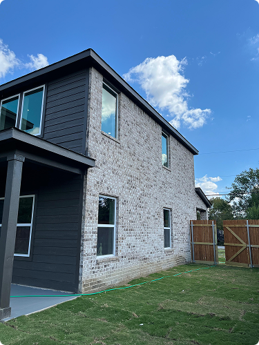 WhatsApp Image 2025-11-20 at 16.30.33